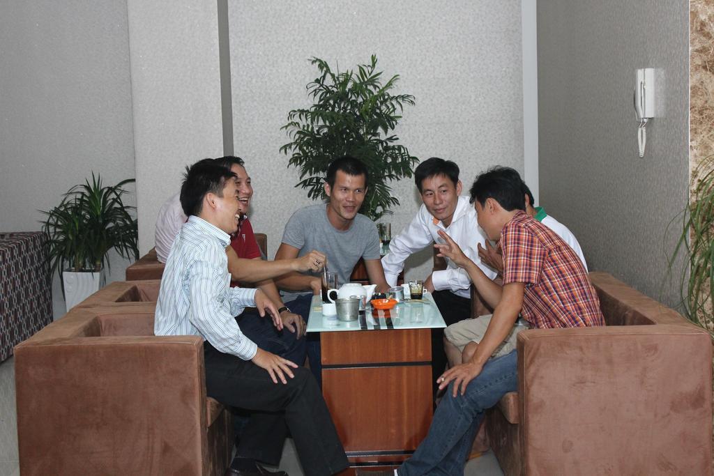 Hoang Ngoc Hotel Pleiku Exterior foto
